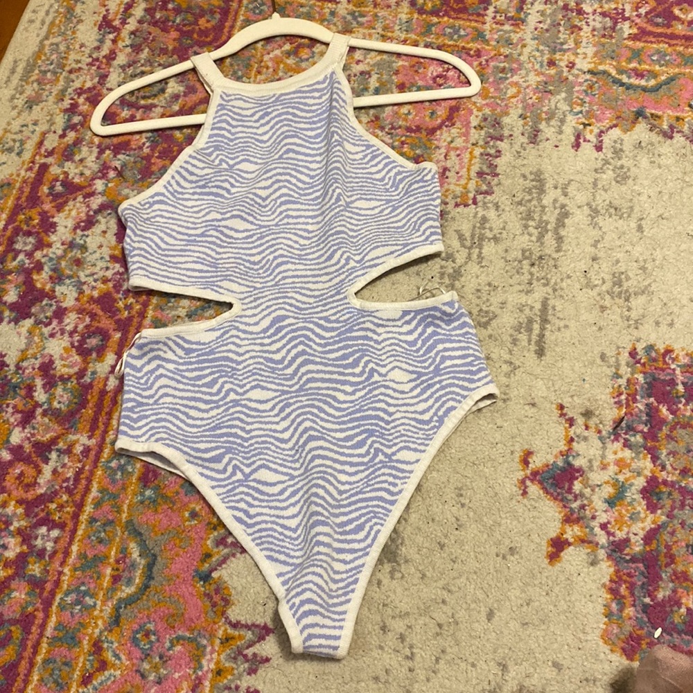 Boutique Tiger print body suit